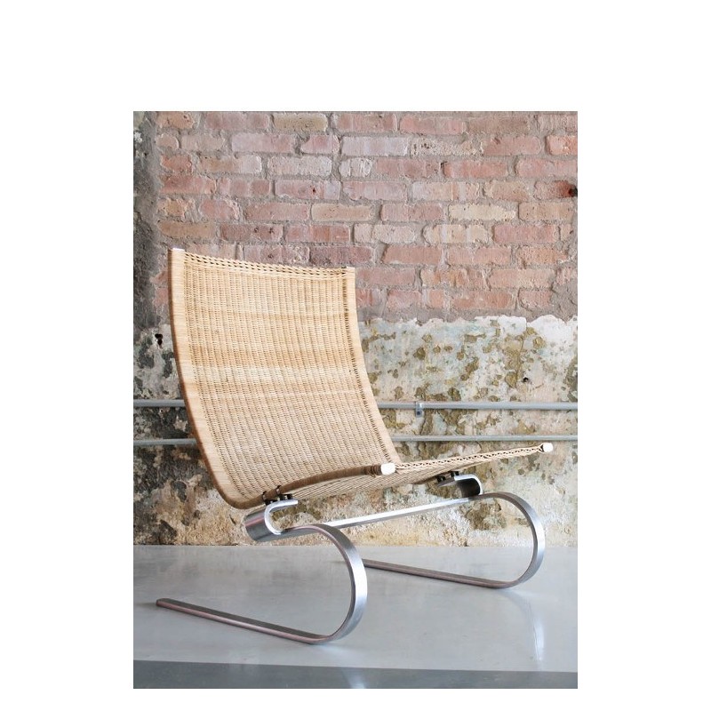 PK20™ lounge chair by Poul Kjærholm