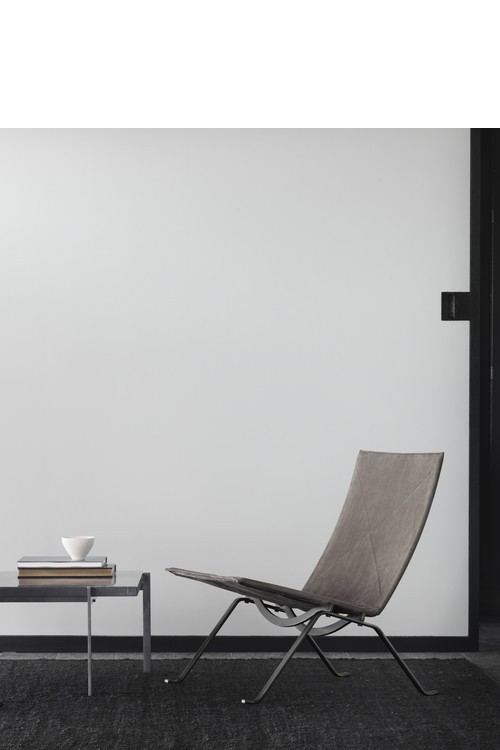 PK22™ canvas lounge chair by Poul Kjærholm