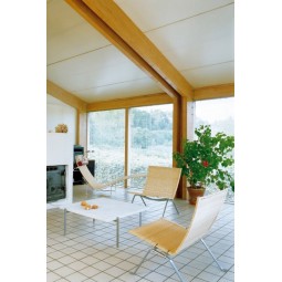 PK22™ wicker lounge chair by Poul Kjærholm