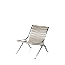 PK25™ flag haylard lounge chair by Poul Kjærholm