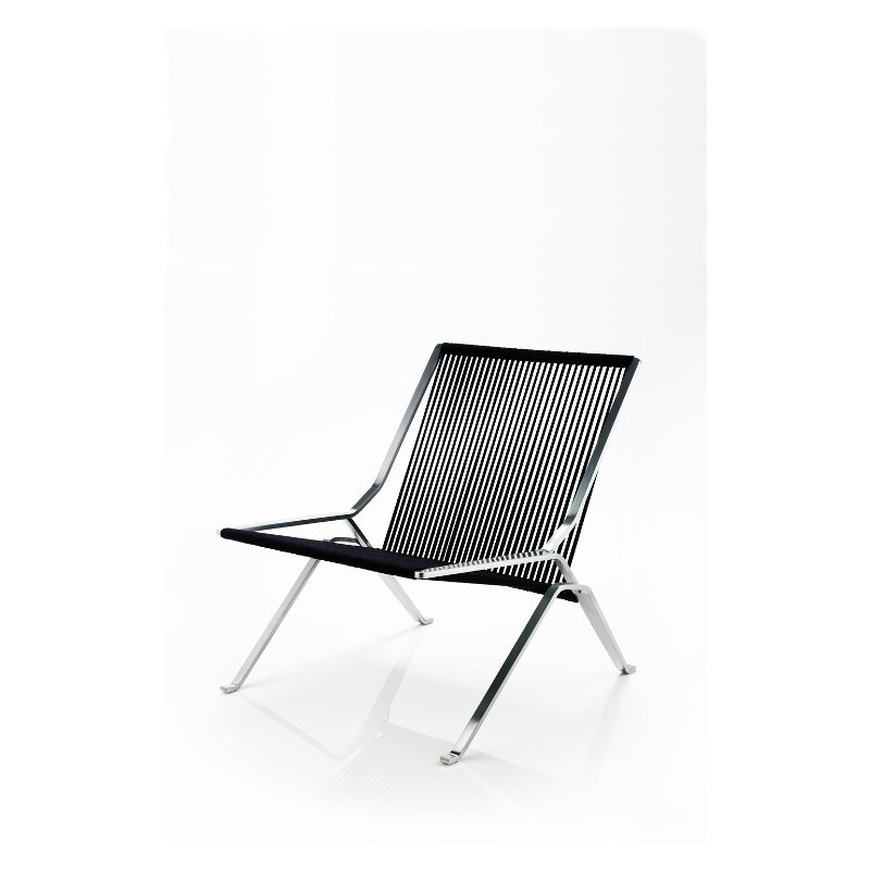 PK25™ flag haylard lounge chair by Poul Kjærholm