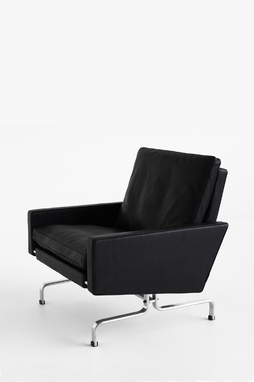 PK31™ leather armchair by Poul Kjærholm