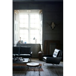 PK31™ leather armchair by Poul Kjærholm