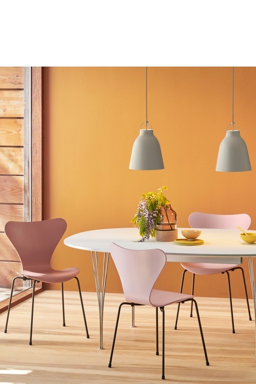 Siège Séries 7™ Frêne Teinté par Arne Jacobsen