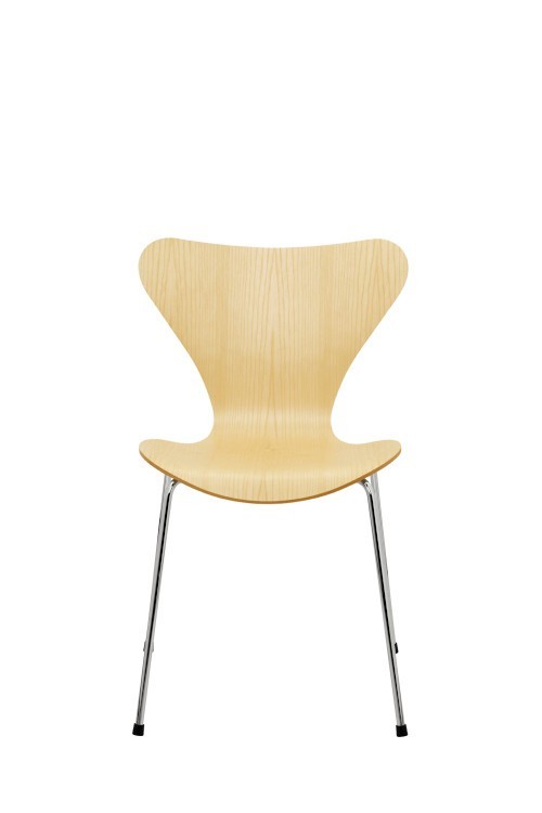 Siège Séries 7™ Placage laqué par Arne Jacobsen