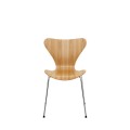 Siège Séries 7™ Placage laqué par Arne Jacobsen