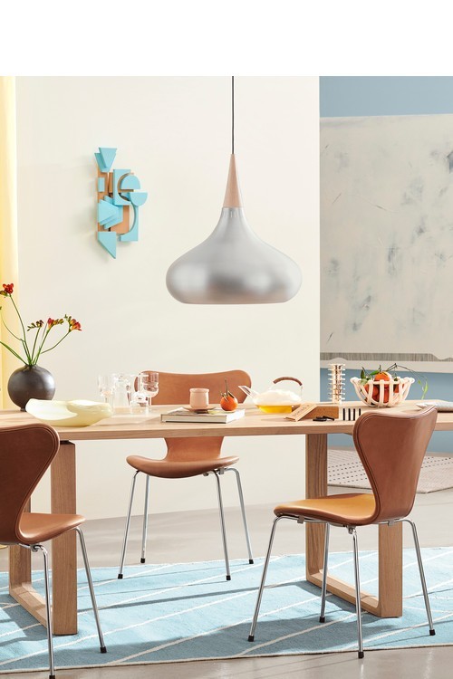 Series 7™ Upholstered Leather Chair by Arne Jacobsen