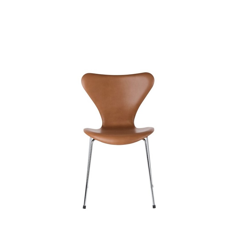 Series 7™ Upholstered Leather Chair by Arne Jacobsen
