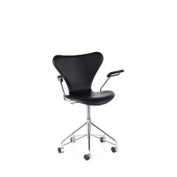 Series 7™ Swivel armchair by Arne Jacobsen