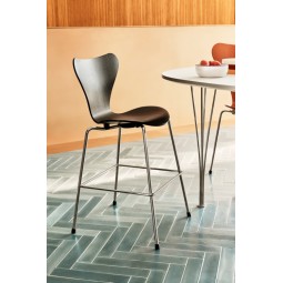 Series 7™ Bar Chair by Arne Jacobsen