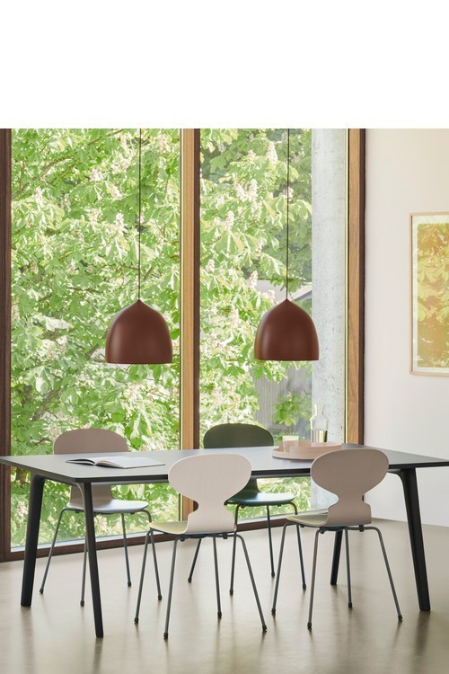 Siège ANT™ frêne teinté par Arne Jacobsen