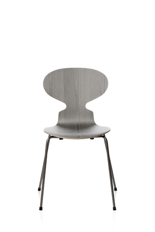 Siège ANT™ Placage laqué par Arne Jacobsen