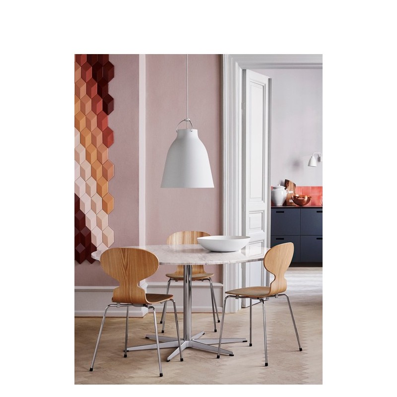 Siège ANT™ Placage laqué par Arne Jacobsen