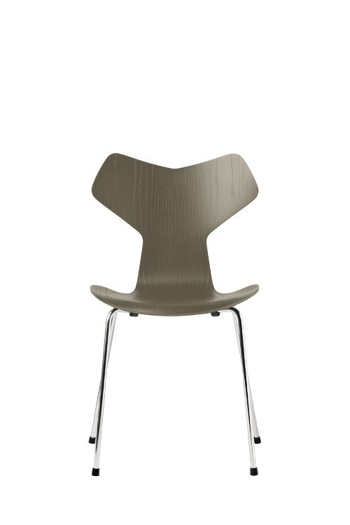 Siège GRAND PRIX™ Frêne teinté par Arne Jacobsen