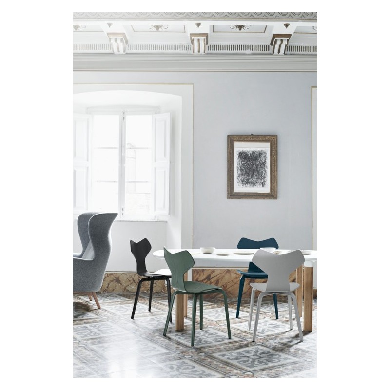 Siège GRAND PRIX™ Frêne teinté par Arne Jacobsen