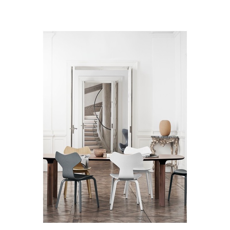 Siège GRAND PRIX™ Frêne teinté par Arne Jacobsen