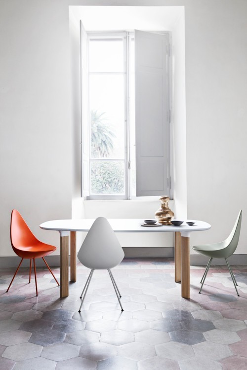 DROP™ chair by Arne Jacobsen