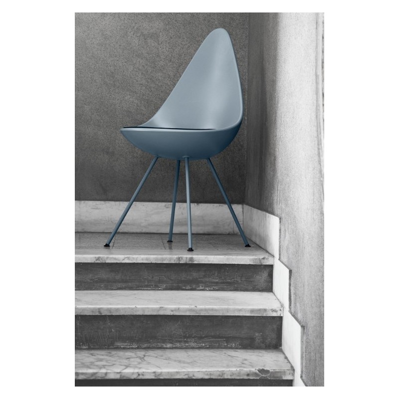 DROP™ chair by Arne Jacobsen
