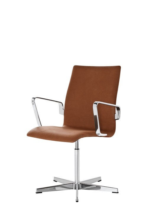 OXFORD™ CLASSIC armchair by Arne Jacobsen