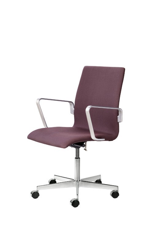 OXFORD™ CLASSIC armchair by Arne Jacobsen