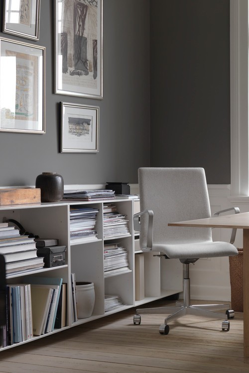 OXFORD™ CLASSIC armchair by Arne Jacobsen