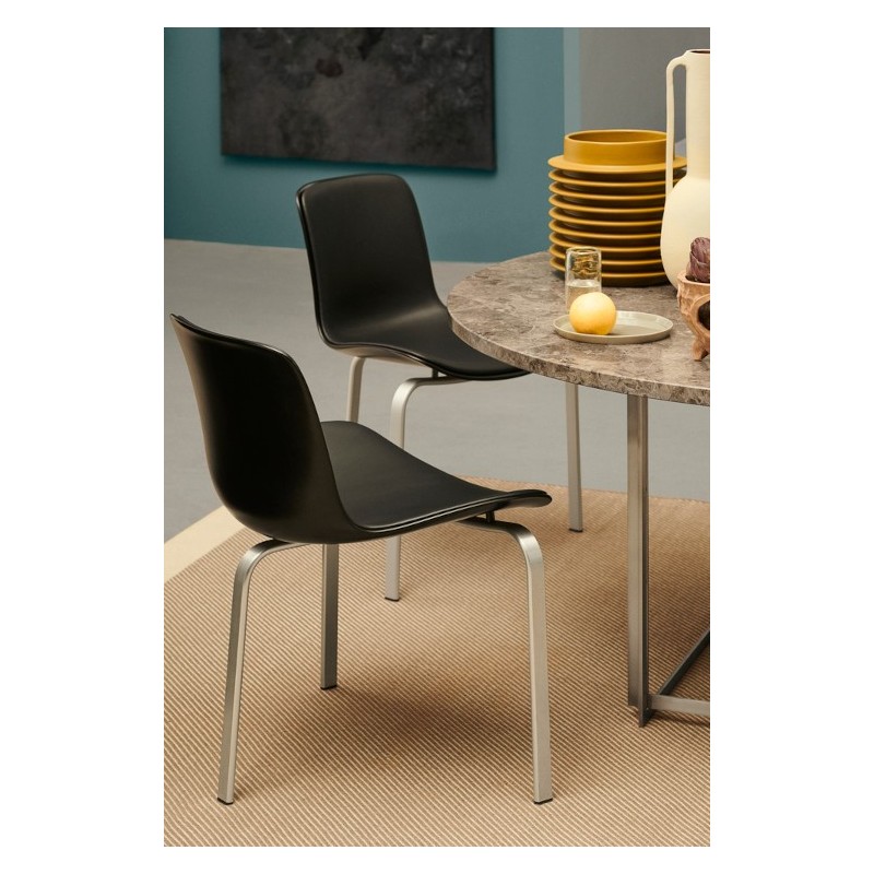 PK8™ Chair by Poul Kjærholm