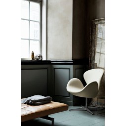 Daybed PK80™ leather by Poul Kjærholm