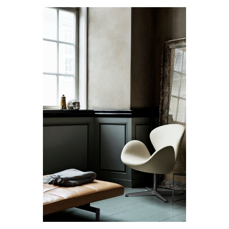 Daybed PK80™ leather by Poul Kjærholm