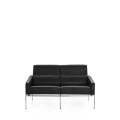 SERIES 3300™ leather 2-Seater by Arne Jacobsen