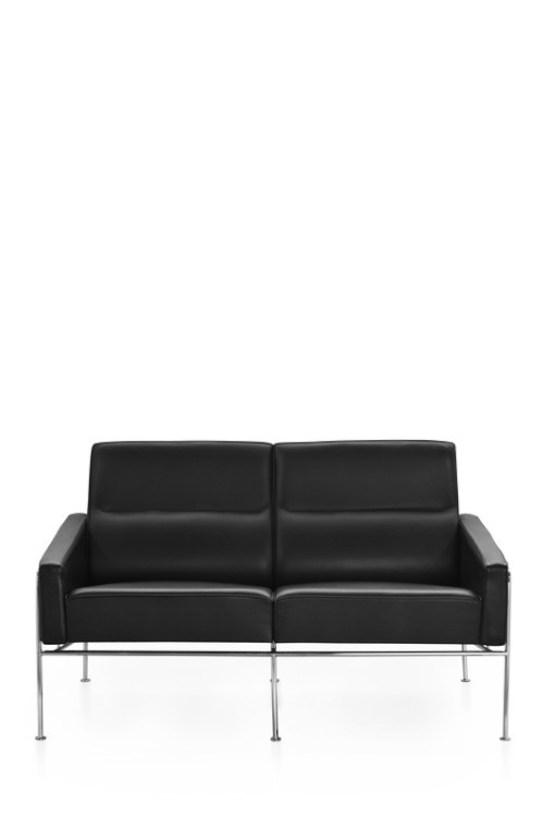 SERIES 3300™ leather 2-Seater by Arne Jacobsen