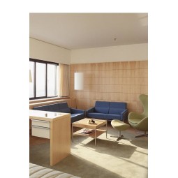 SERIES 3300™ 3-Seater by Arne Jacobsen
