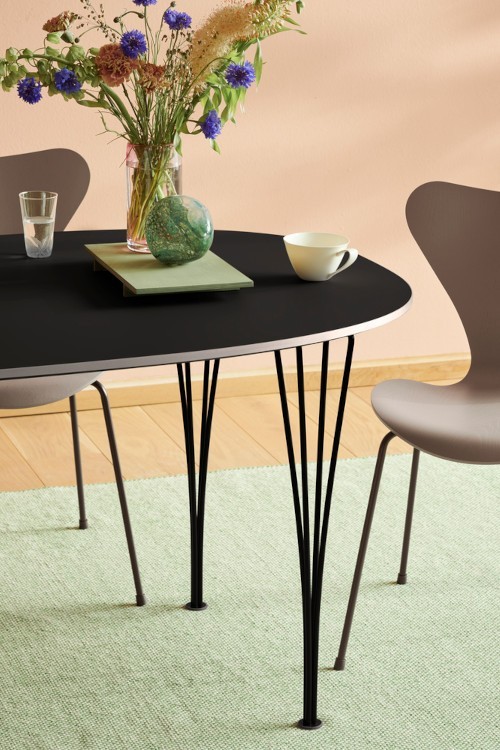 Table SUPER-ELLIPTICAL™ 240
