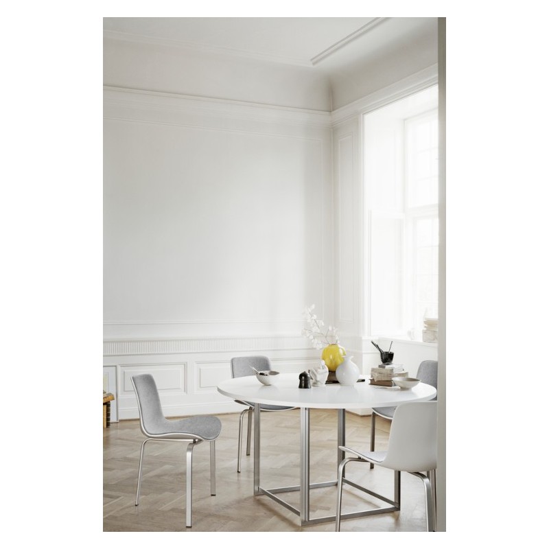 PK58™ Table by Poul Kjærholm