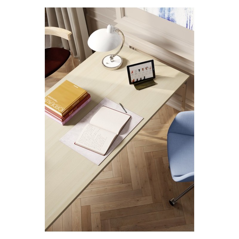 PK55™ Table by Poul Kjærholm