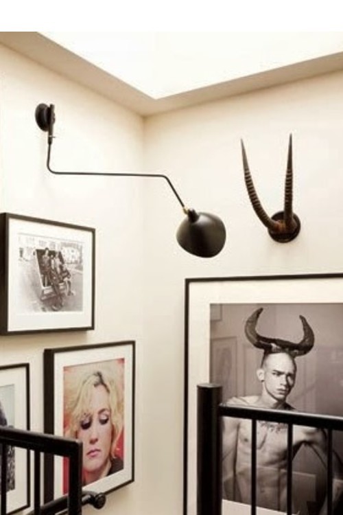 Serge Mouille Wall Light with 1 curved pivoting arm