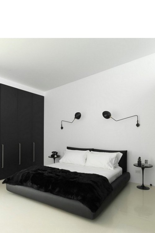 Serge Mouille Wall Light with 1 curved pivoting arm