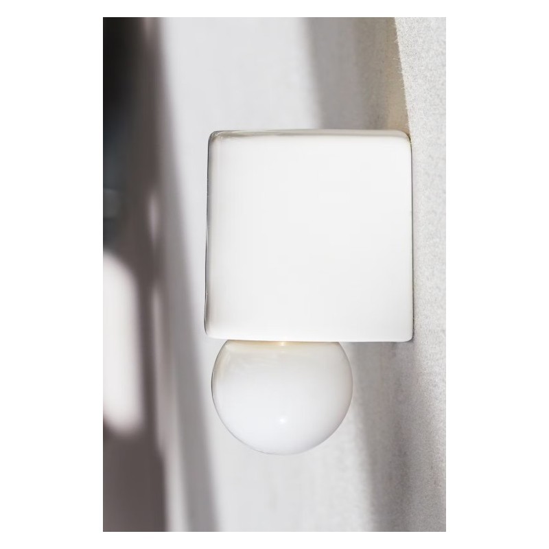 White Porcelain Series D1