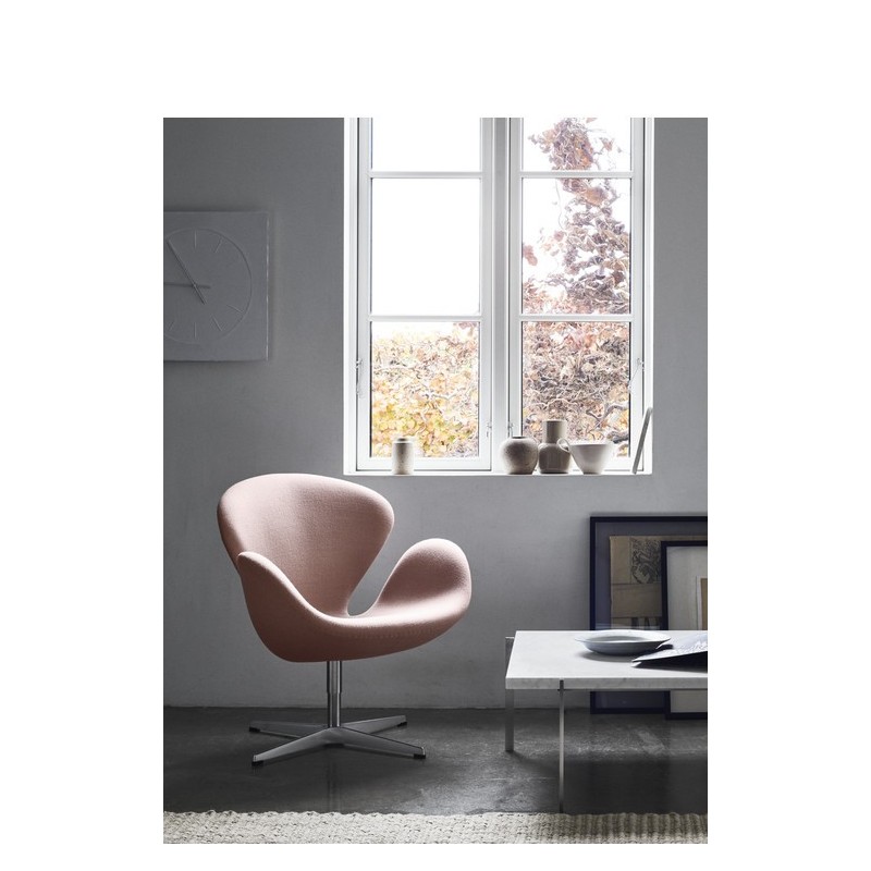 SWAN™ Lounge Chair by Arne Jacobsen