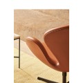 Fauteuil SWAN™ en cuir par Arne Jacobsen