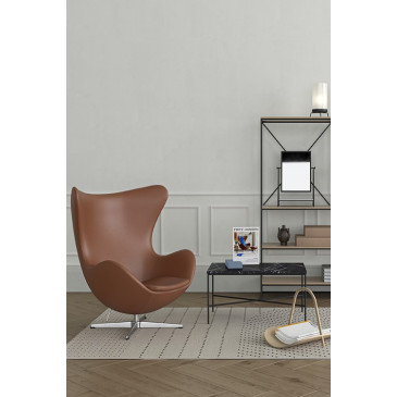 EGG™ Leather Lounge Chair by Arne Jacobsen